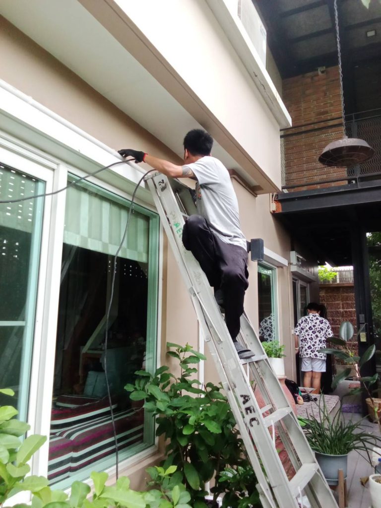เดินสายไฟ