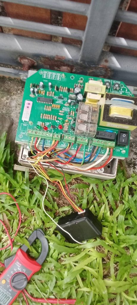 ติดตั้งมอเตอร์ประตูรีโมท