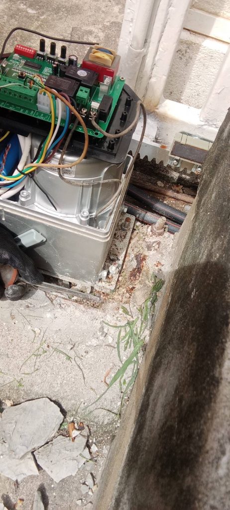 มอเตอร์ประตูรีโมท