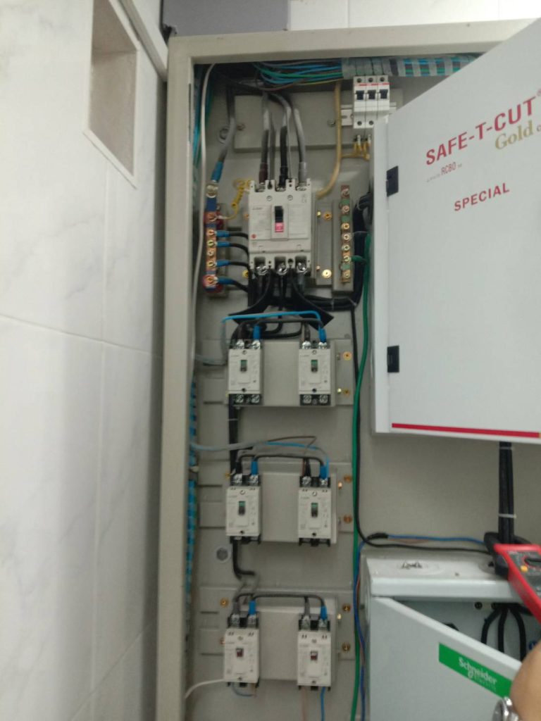 ตู้เมนไฟฟ้า