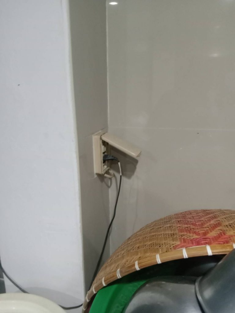 ตรวจเช็กปลั๊กไฟ