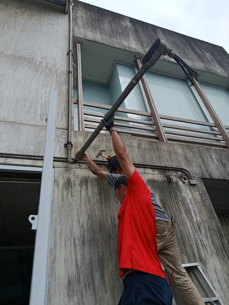 เช็กท่อร้อยสายไฟเก่า