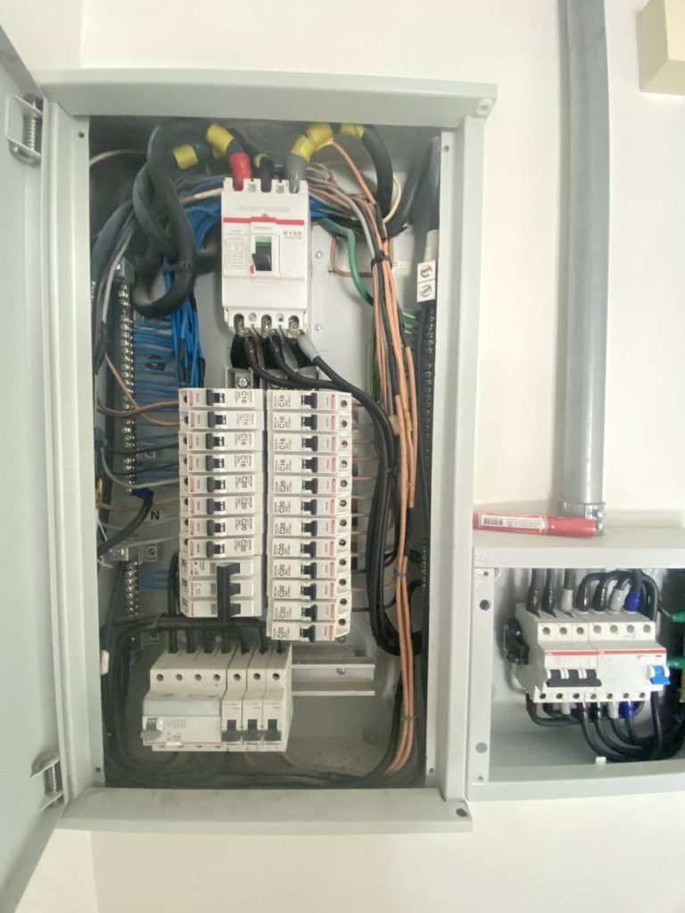 ตู้โหลดเซ็นเตอร์