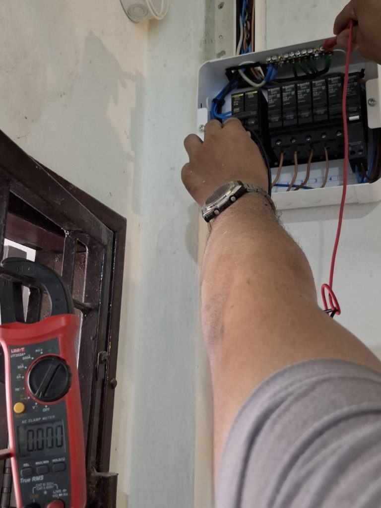 ติดตั้งตู้คอนซูมเมอร์