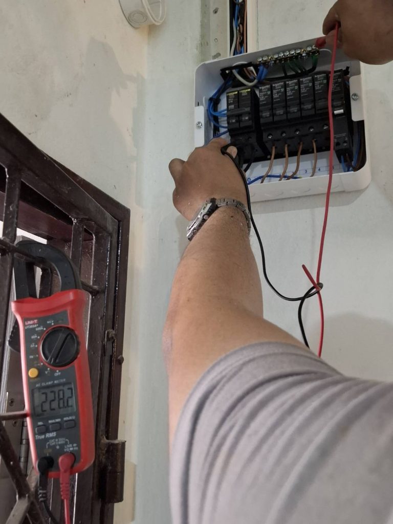 ติดตั้งตู้คอนซูมเมอร์