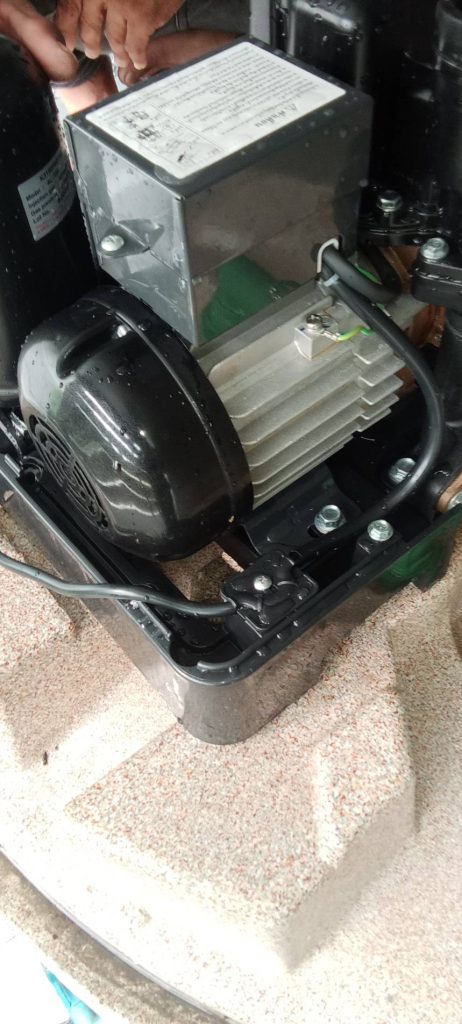 ซ่อมปั๊มน้ำ