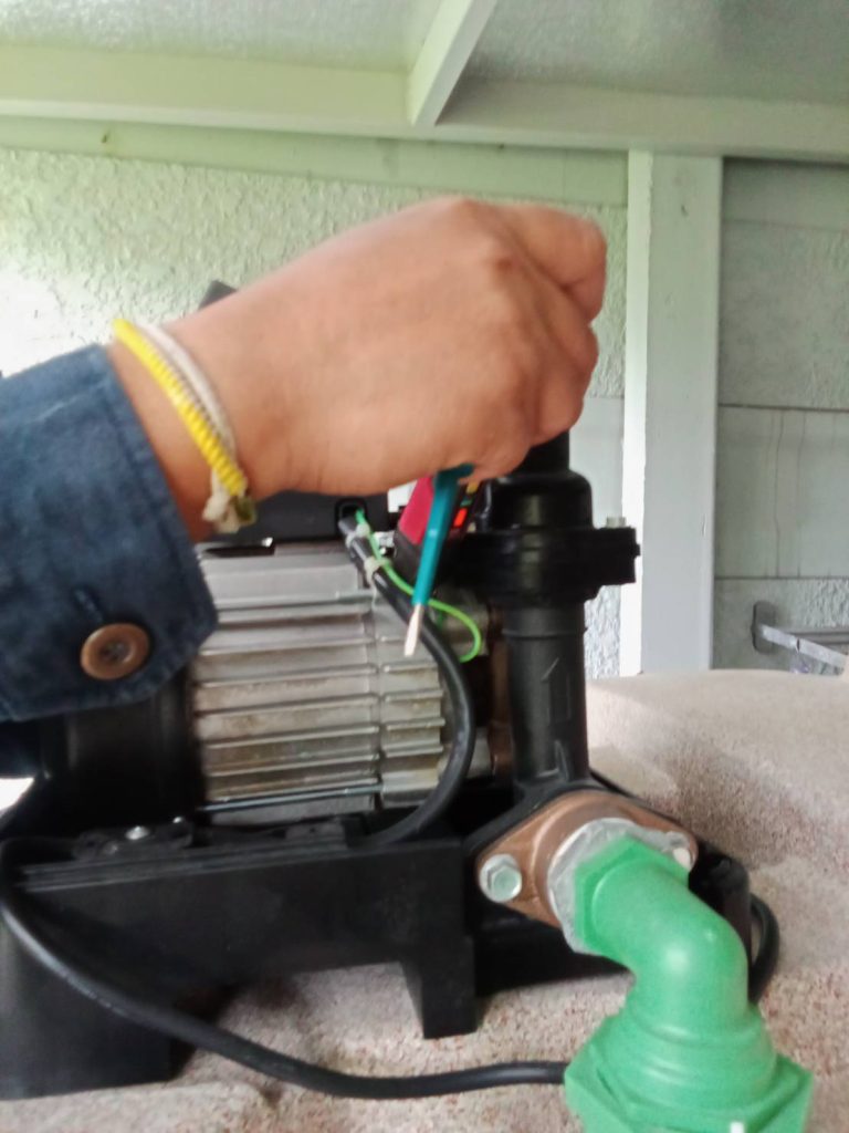 ซ่อมปั๊มน้ำ