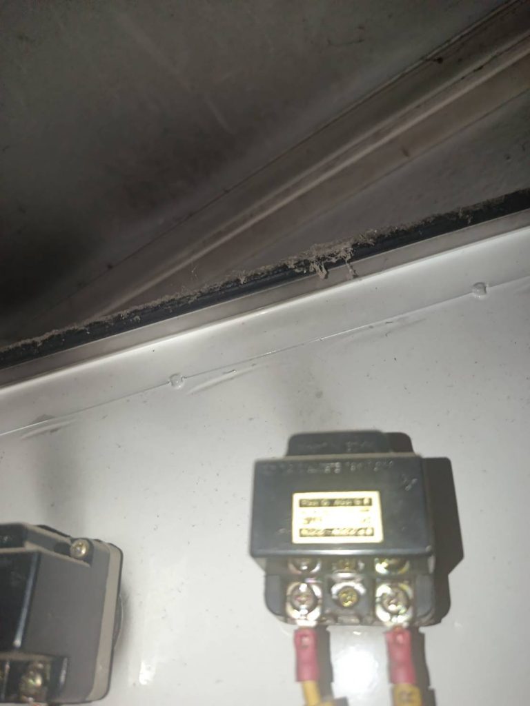 ไฟหน้าตู้คอลโทล