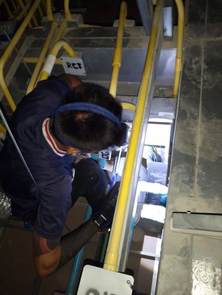 เดินท่อร้อยสาย