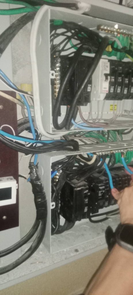 ตรวจเช็กตู้คอนซูมเมอร์