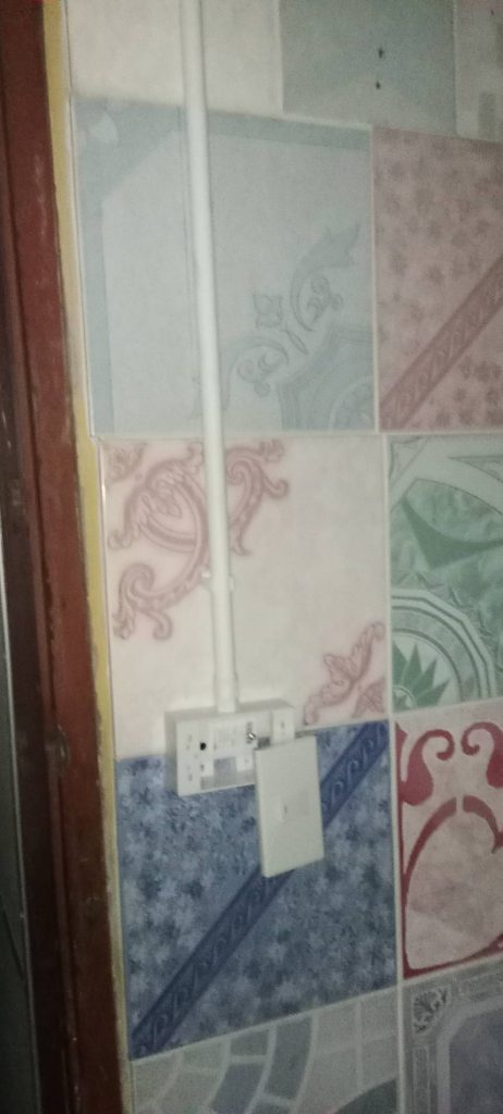 งานติดตั้งปลั๊กไฟ