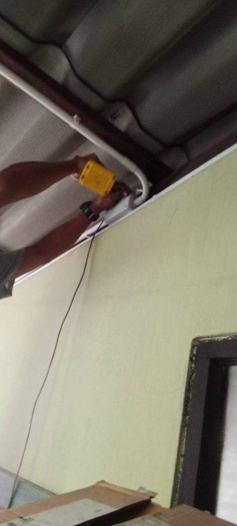 เดินท่อร้อยสายไฟ