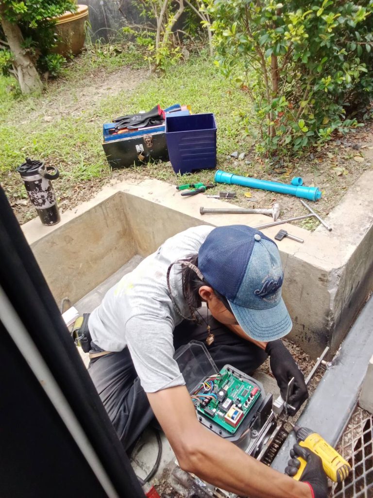 ซ่อมระบบประตูรีโมท