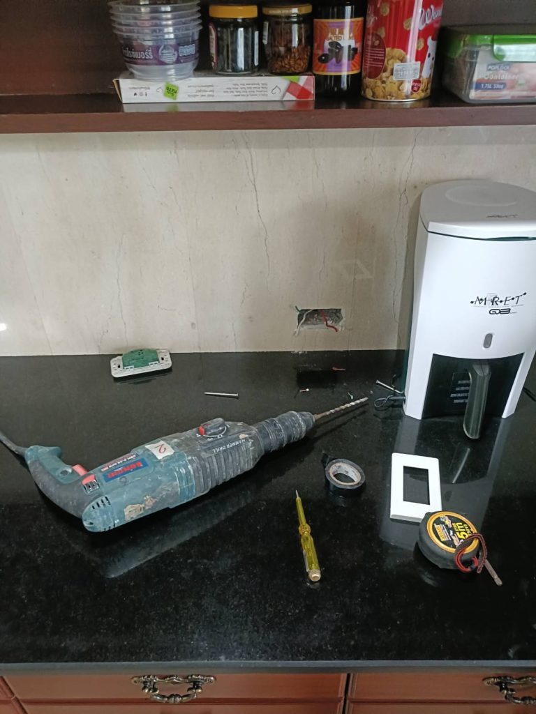 เตรียมติดตั้งปลั๊ก