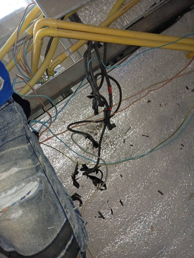 ตรวจเช็กสายเมน