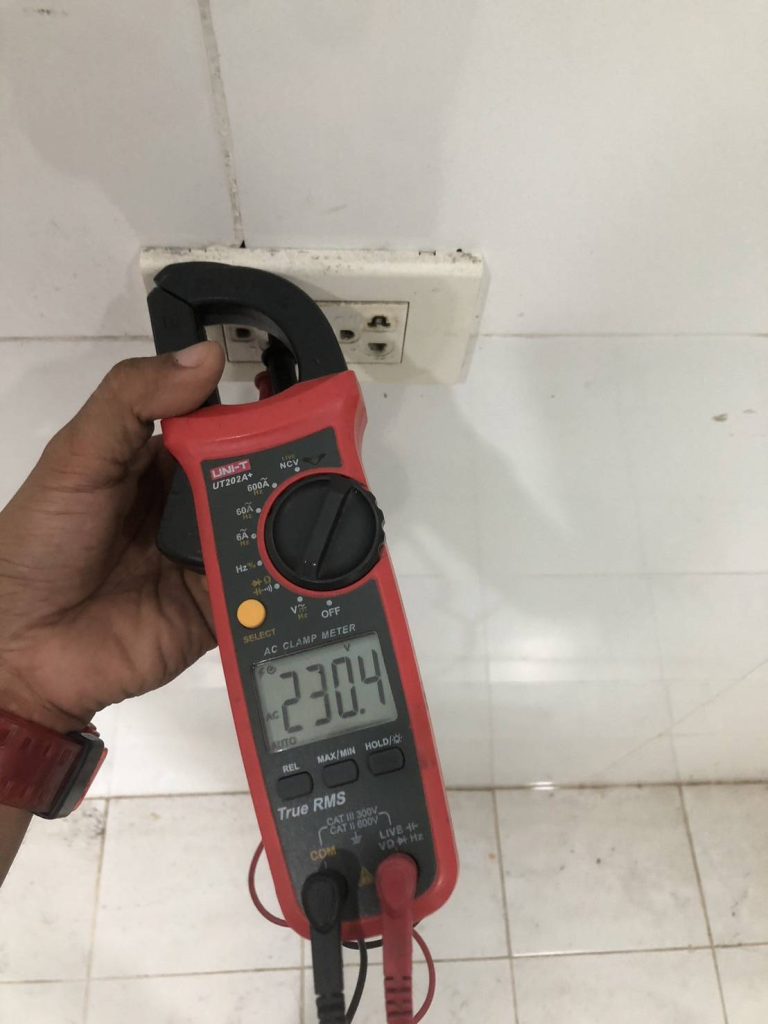 เช็กปลั๊กไฟ