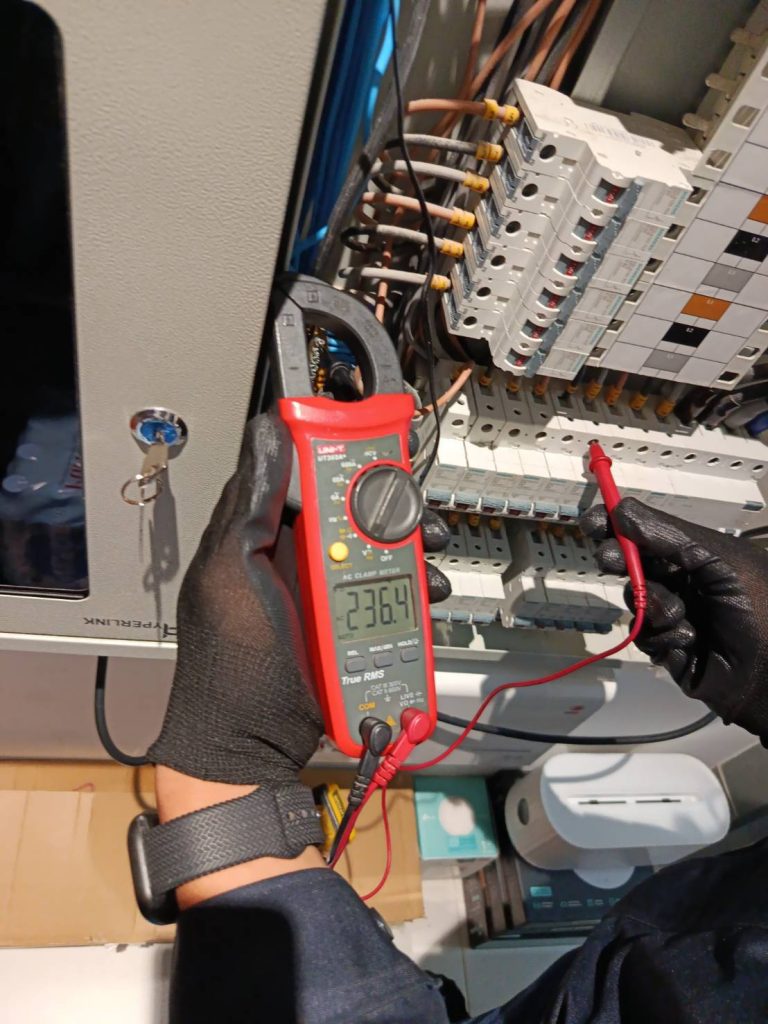 ตรวจเช็กตู้โหลดเซ็นเตอร์