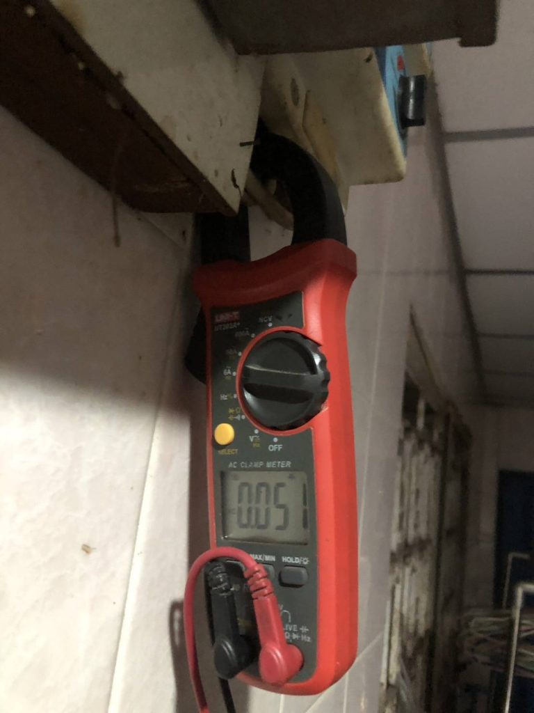 แคลมป์มิเตอร์