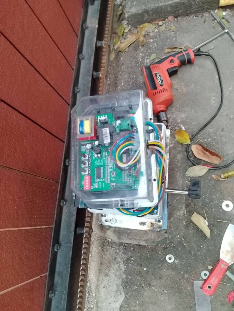 มอเตร์ประตูไฟฟ้า