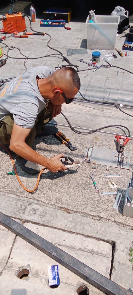 ติดตั้งมอเตอร์ประตูรีโมท