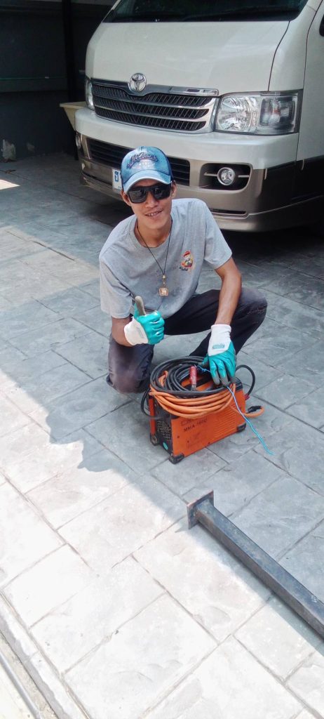 ช่างพร้อมลุย