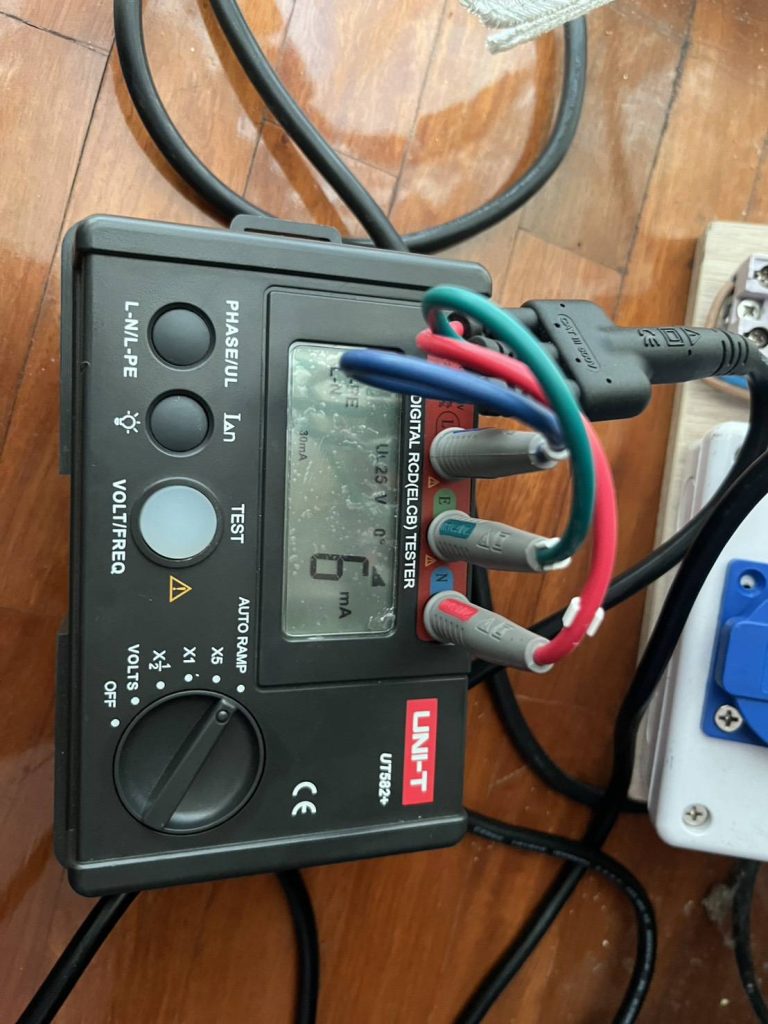 UNI-T UT582+ Digital RCD (ELCB)