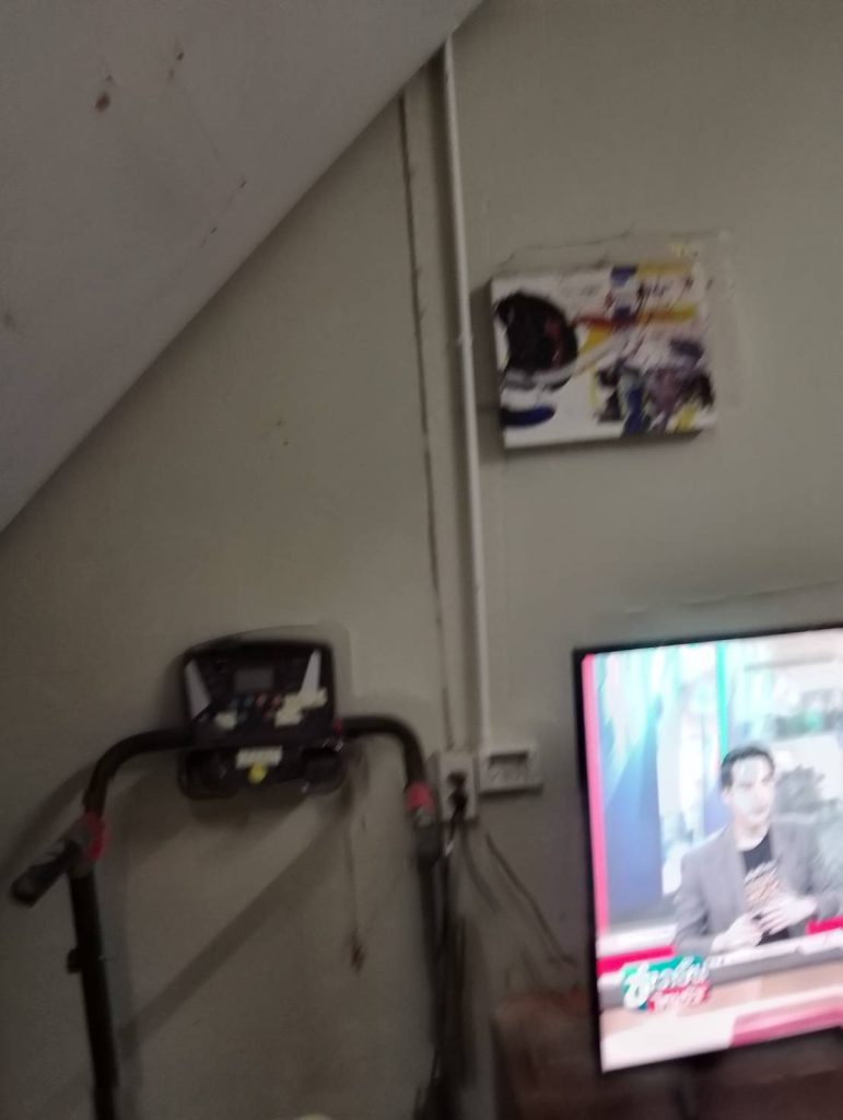 งานเดินท่อร้อยสายติดตั้งปลั๊กไฟ