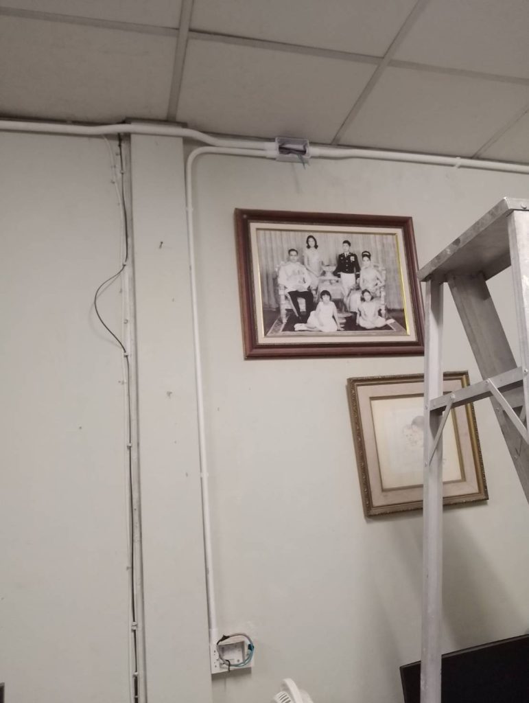 งานเดินท่อร้อยสายติดตั้งระบบไฟ