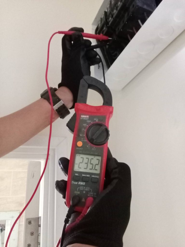 วัดไฟตู้คอนซูมเมอร์