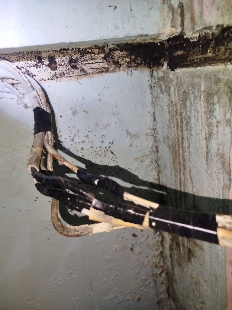 สายไฟเก่าเสี่ยงช็อต