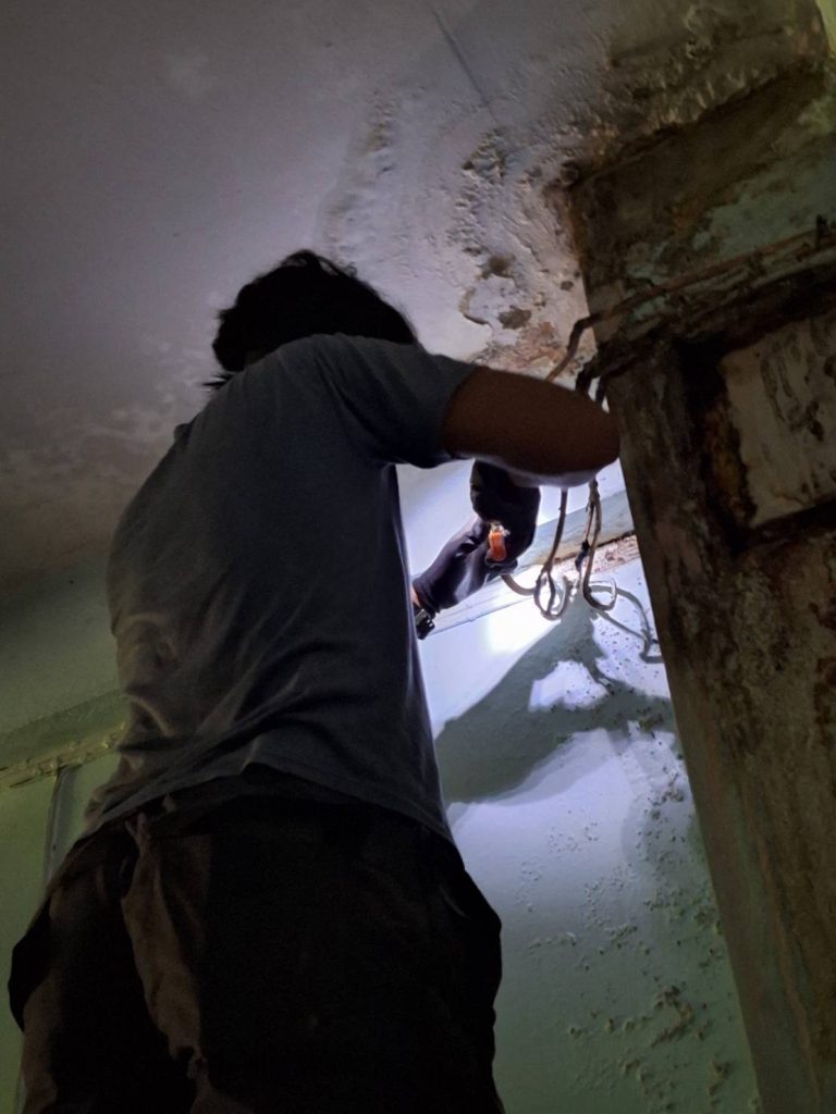 ตรวจเช็กสายไฟเก่า