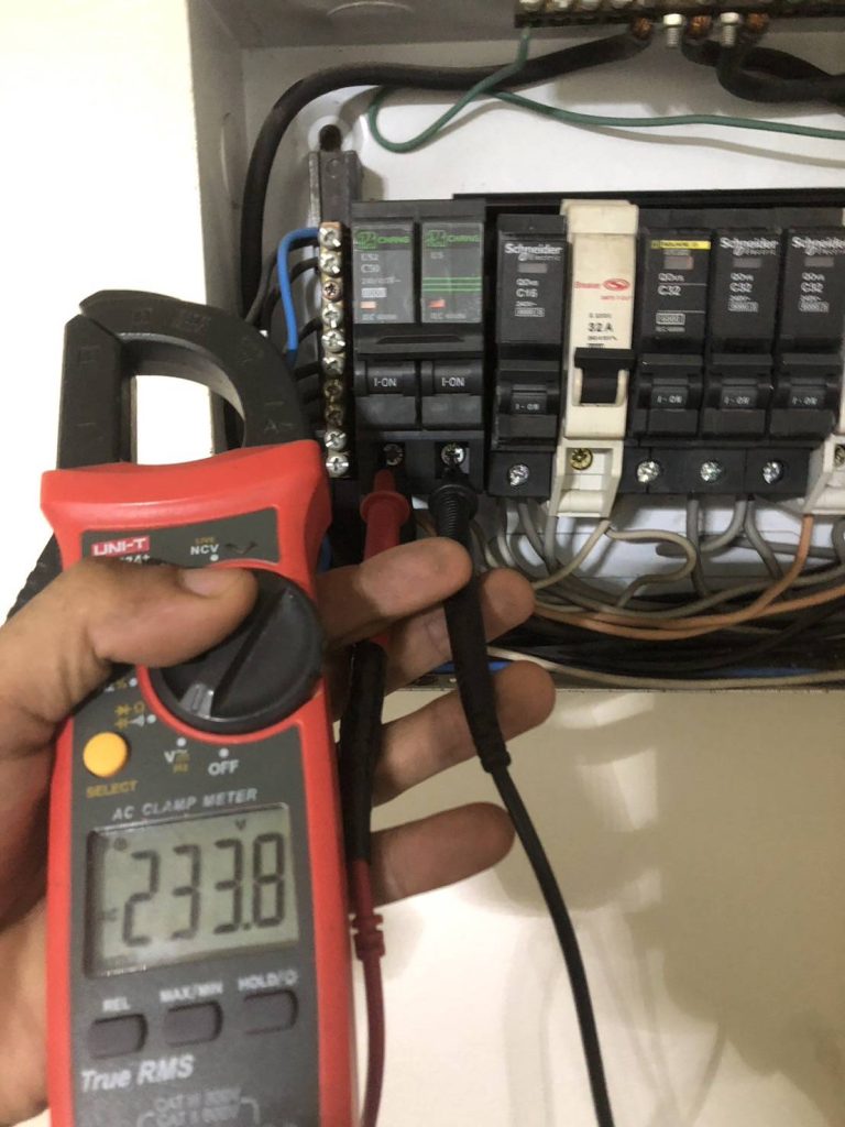 วัดไฟตู้คอนซูมเมอร์