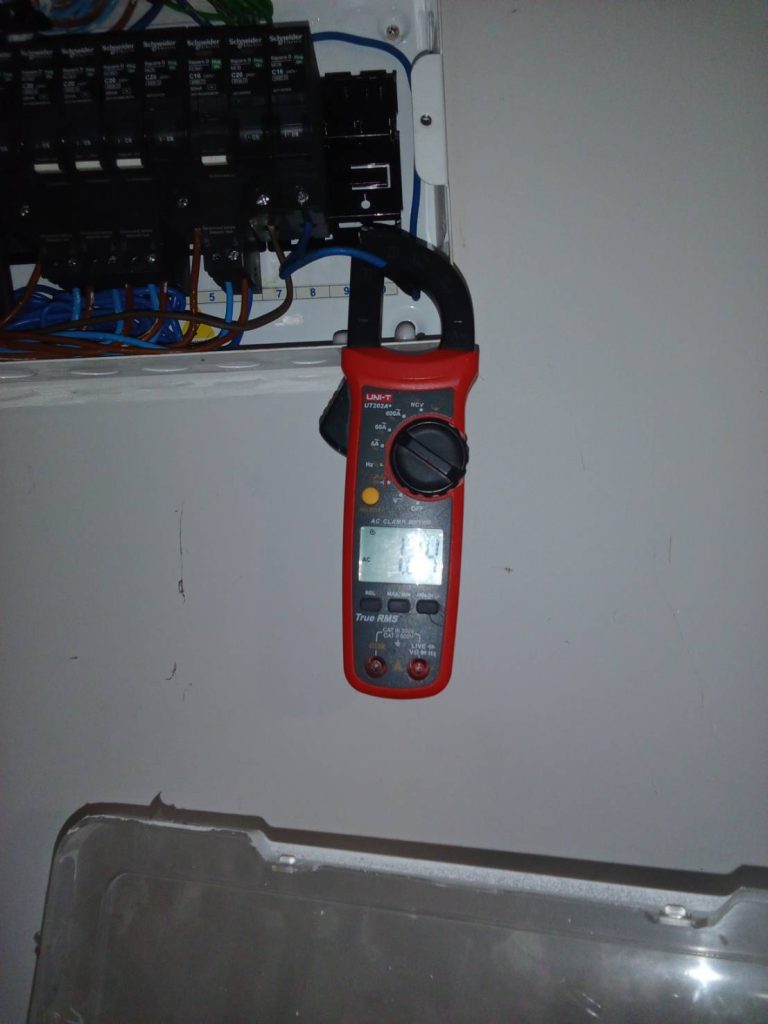 วัดกระแสตู้คอนซูมเมอร์