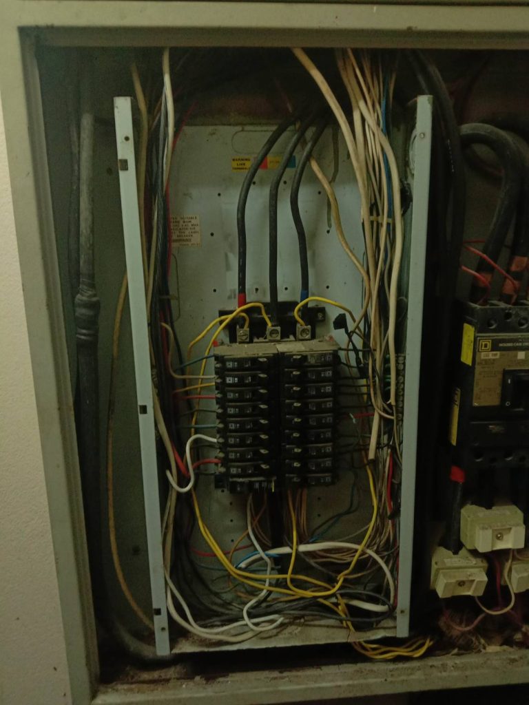 ตู้เมนไฟฟ้า