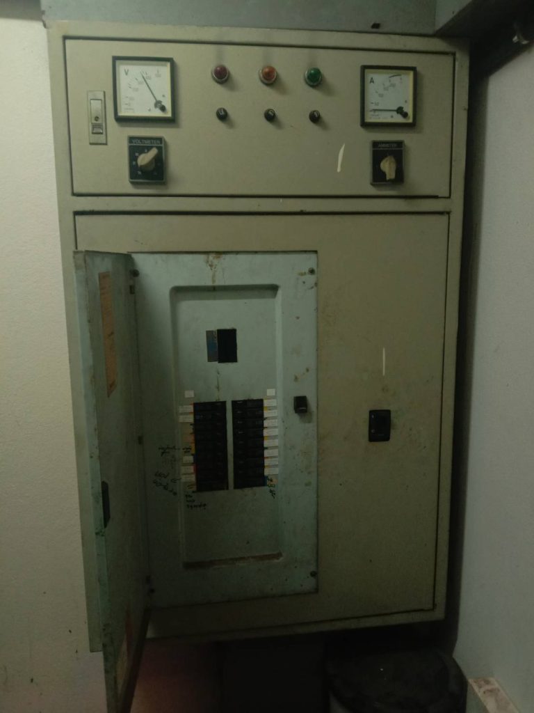 ตู้เมนไฟฟ้า