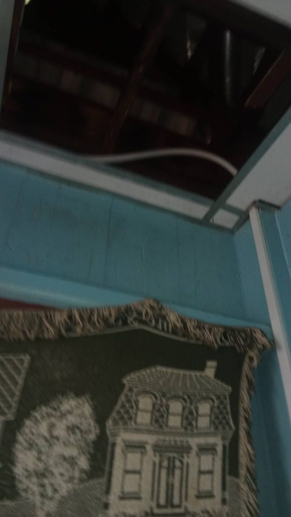 แนวท่อสายไฟ