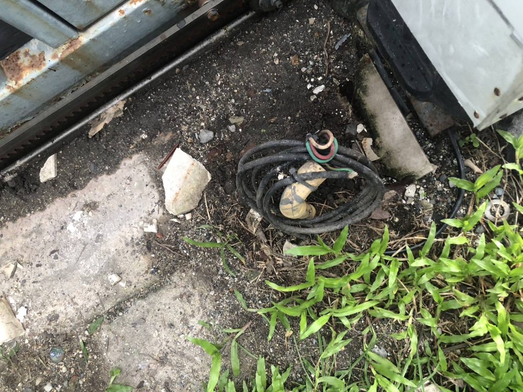 สายไฟเข้ามอเตอร์ประตูรีโมท