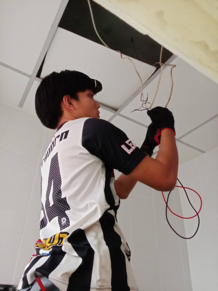 ติดตั้งไฟดาวน์ไลท์