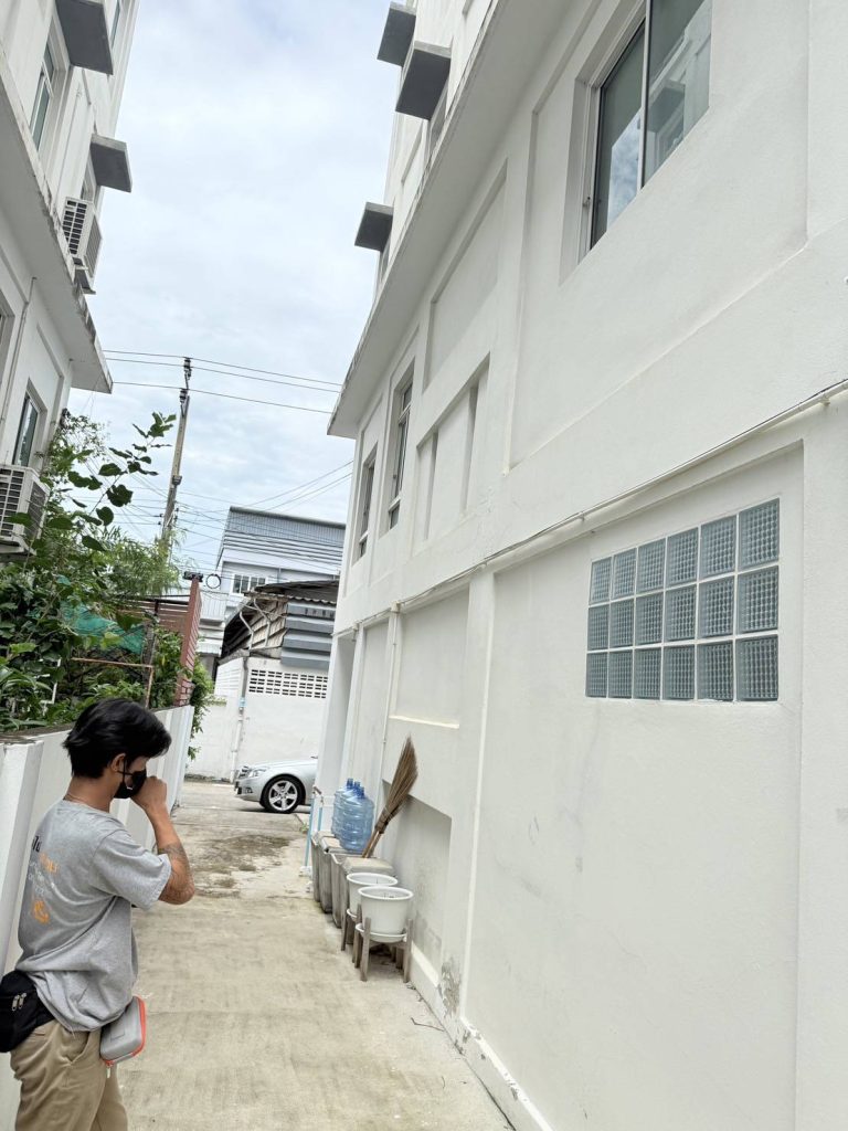 แนวท่อสายไฟ