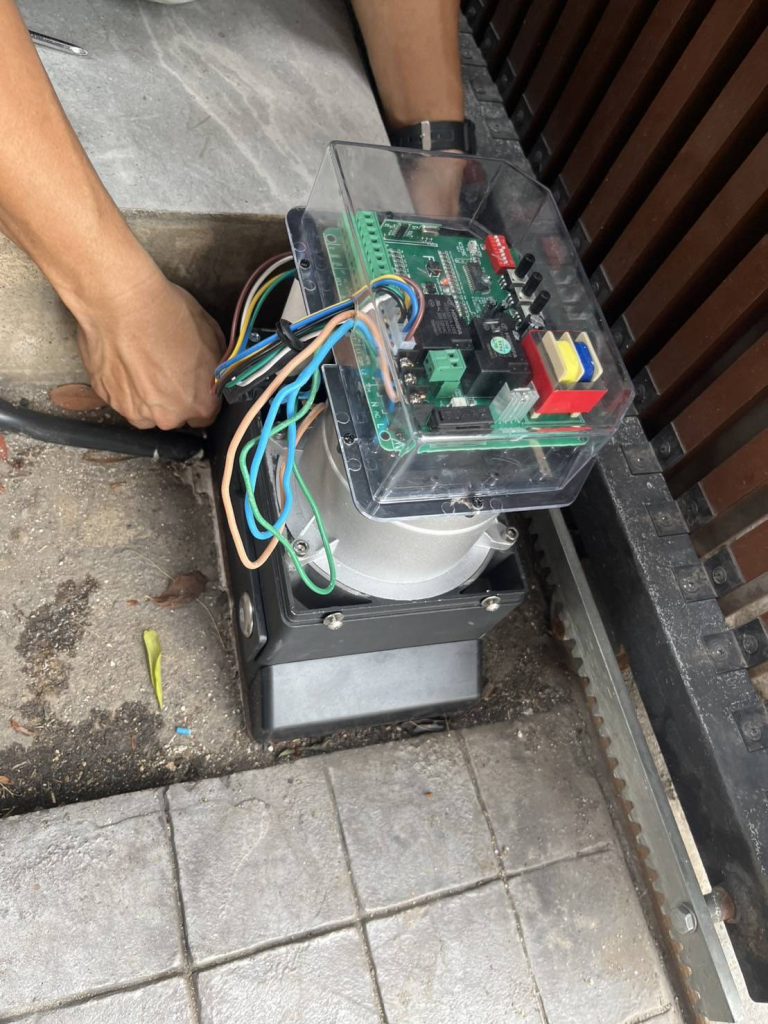 มอเตอร์ประตูรีโมท