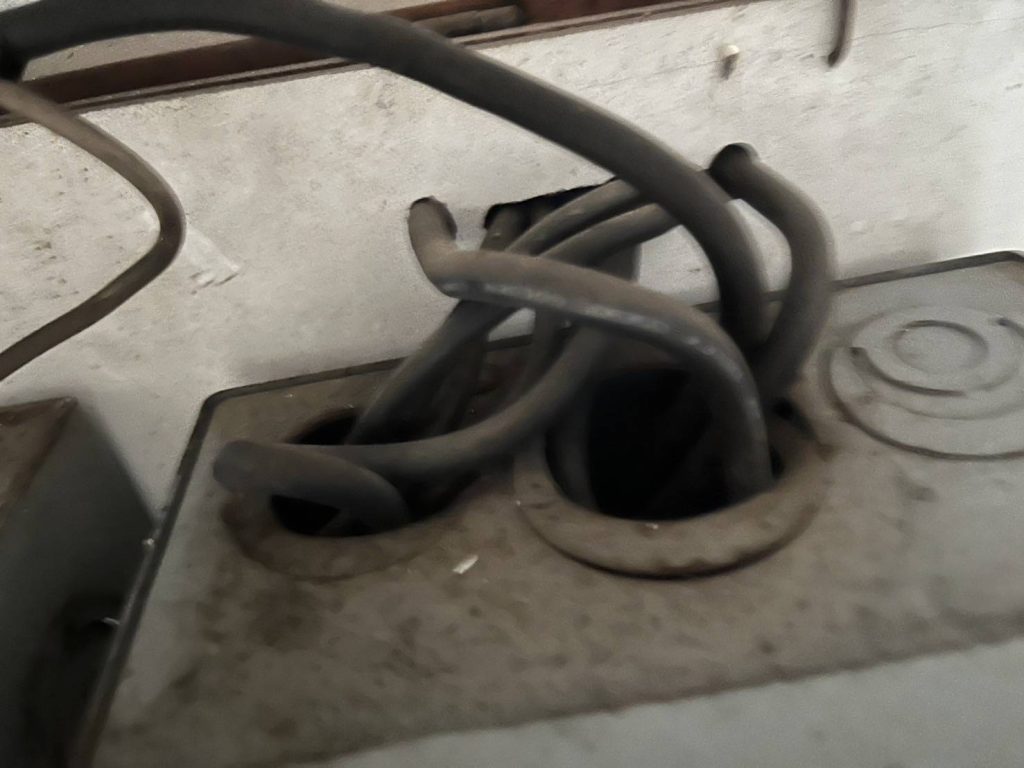 สายไฟเข้าตู้คอนซูมเมอร์