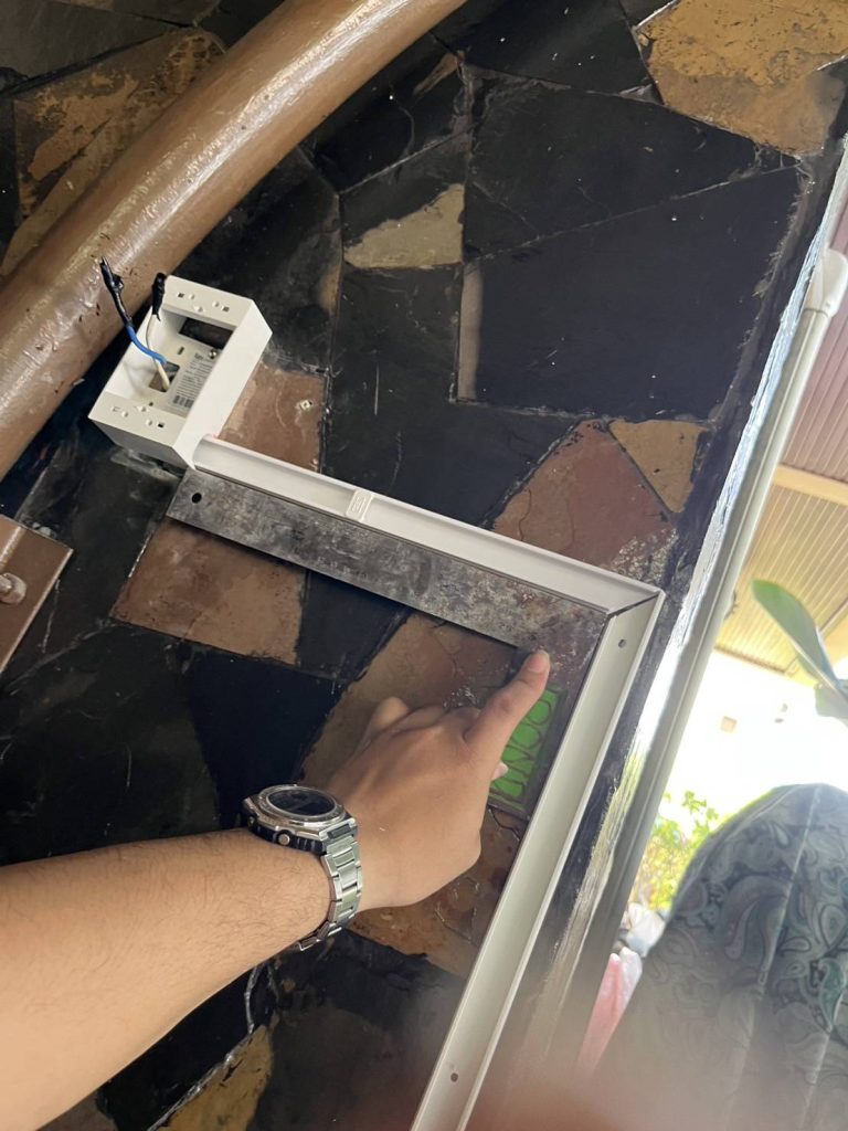 ติดตั้งรางสายไฟ