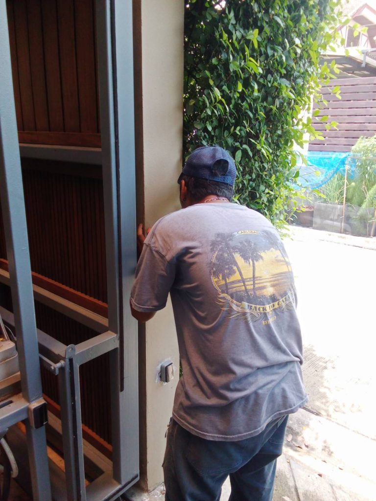 ตรวจเช็กเซ็นเซอร์กันหนีบ