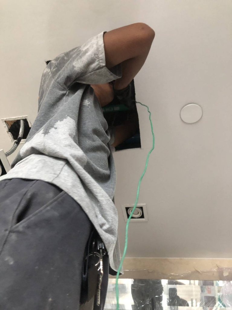 เปิดฝ้าเดินสายไฟ