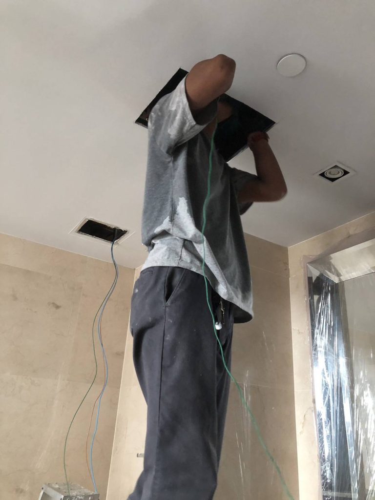 เปิดฝ้าเดินสายไฟ