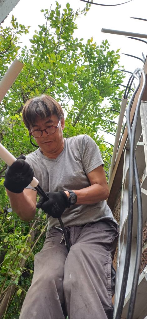 ร้อยสายไฟ