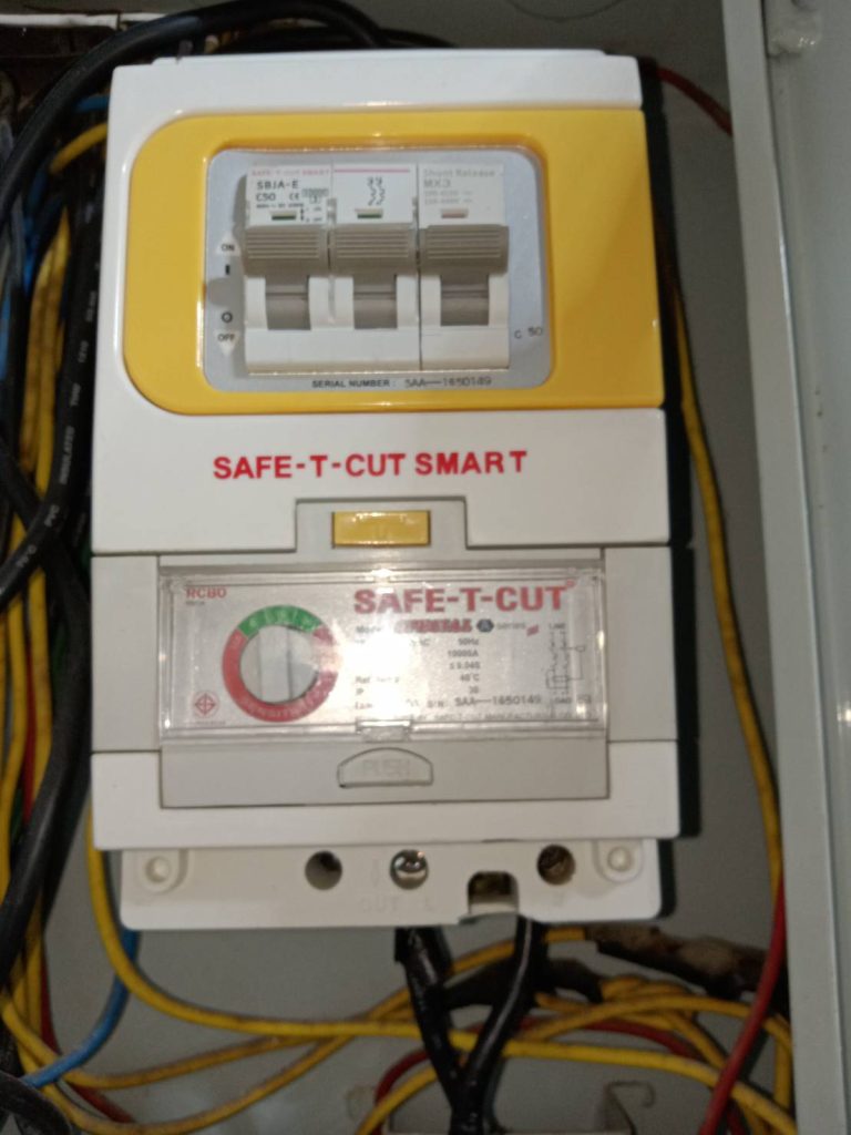 เซฟทีคัท