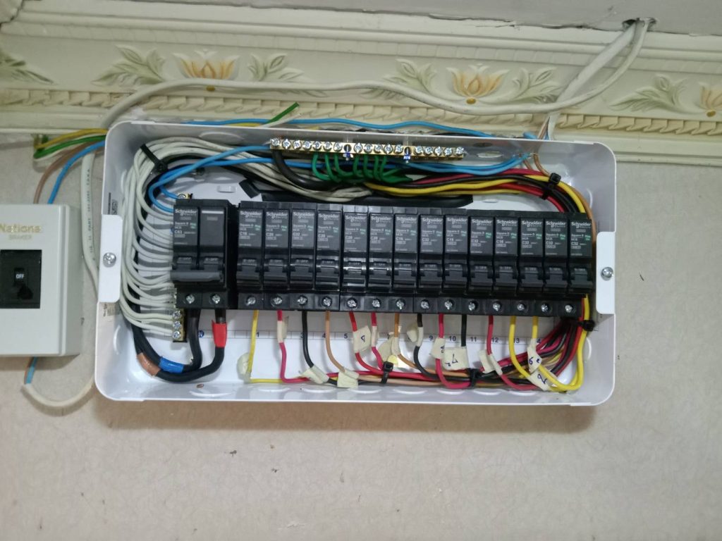 จัดเรียงสายไฟใหม่