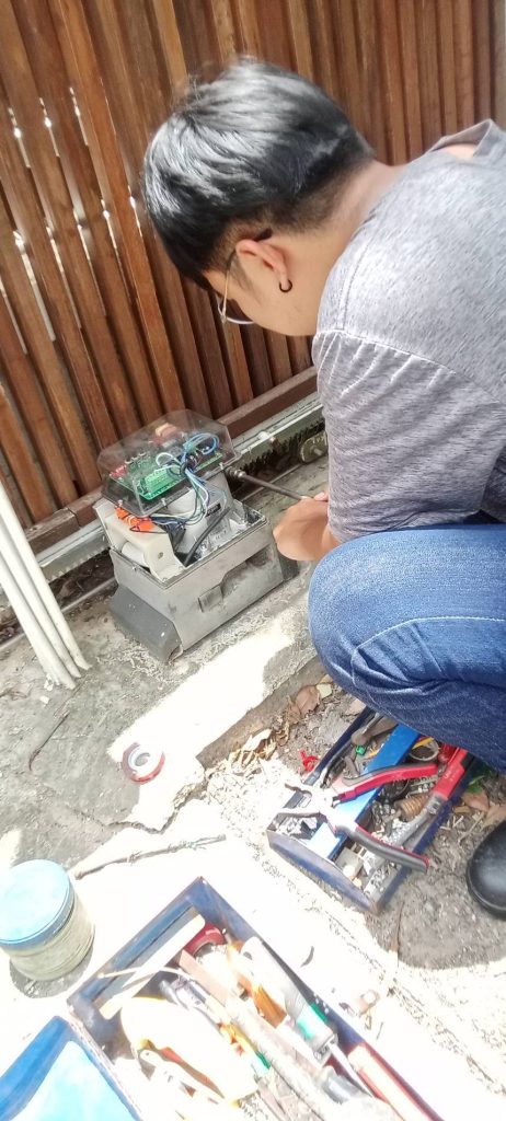 ติดตั้งมอเตอร์ประตูรีโมท