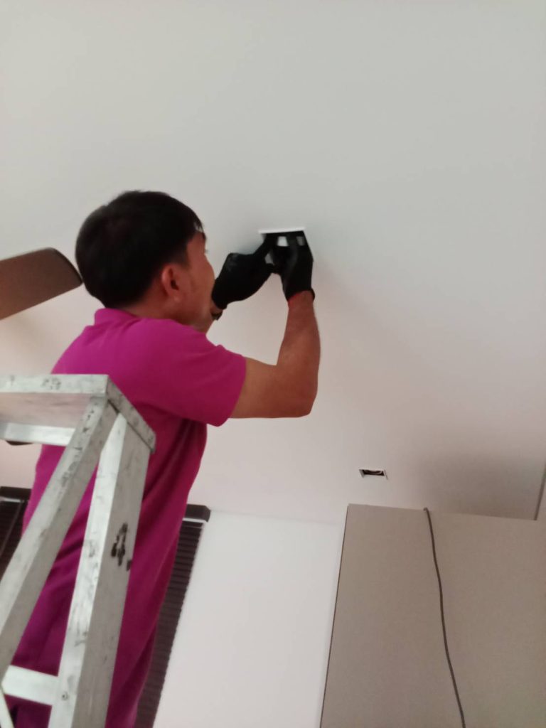 ตรวจเช็กดาวน์ไลท์